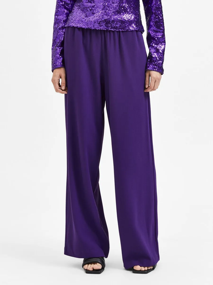 Relaxed Trousers in Acai